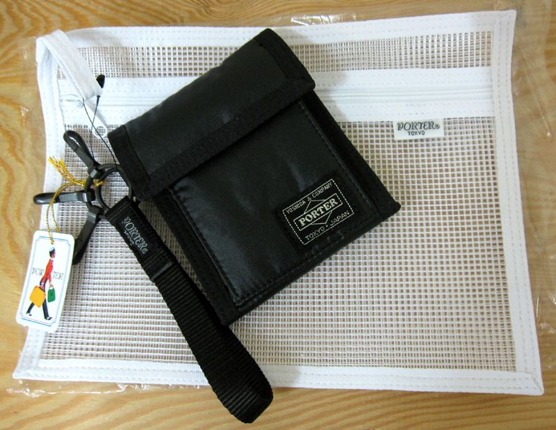 吉田カバン・Porter(ポーター) 財布 カプセルシリーズ（縦二つ折りタイプ） -Black 