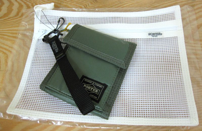 画像1: 吉田カバン・Porter(ポーター) 財布 カプセルシリーズ（縦二つ折りタイプ） -Olive  