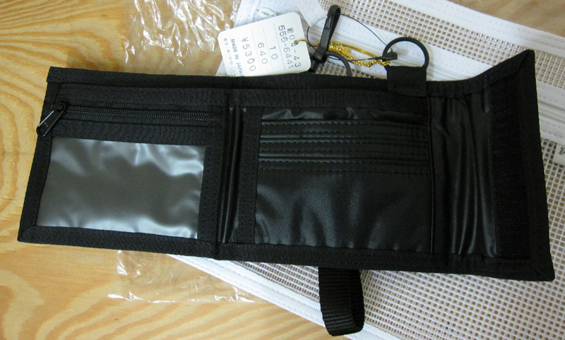 画像: 吉田カバン・Porter(ポーター) 財布 カプセルシリーズ（縦二つ折りタイプ） -Black 